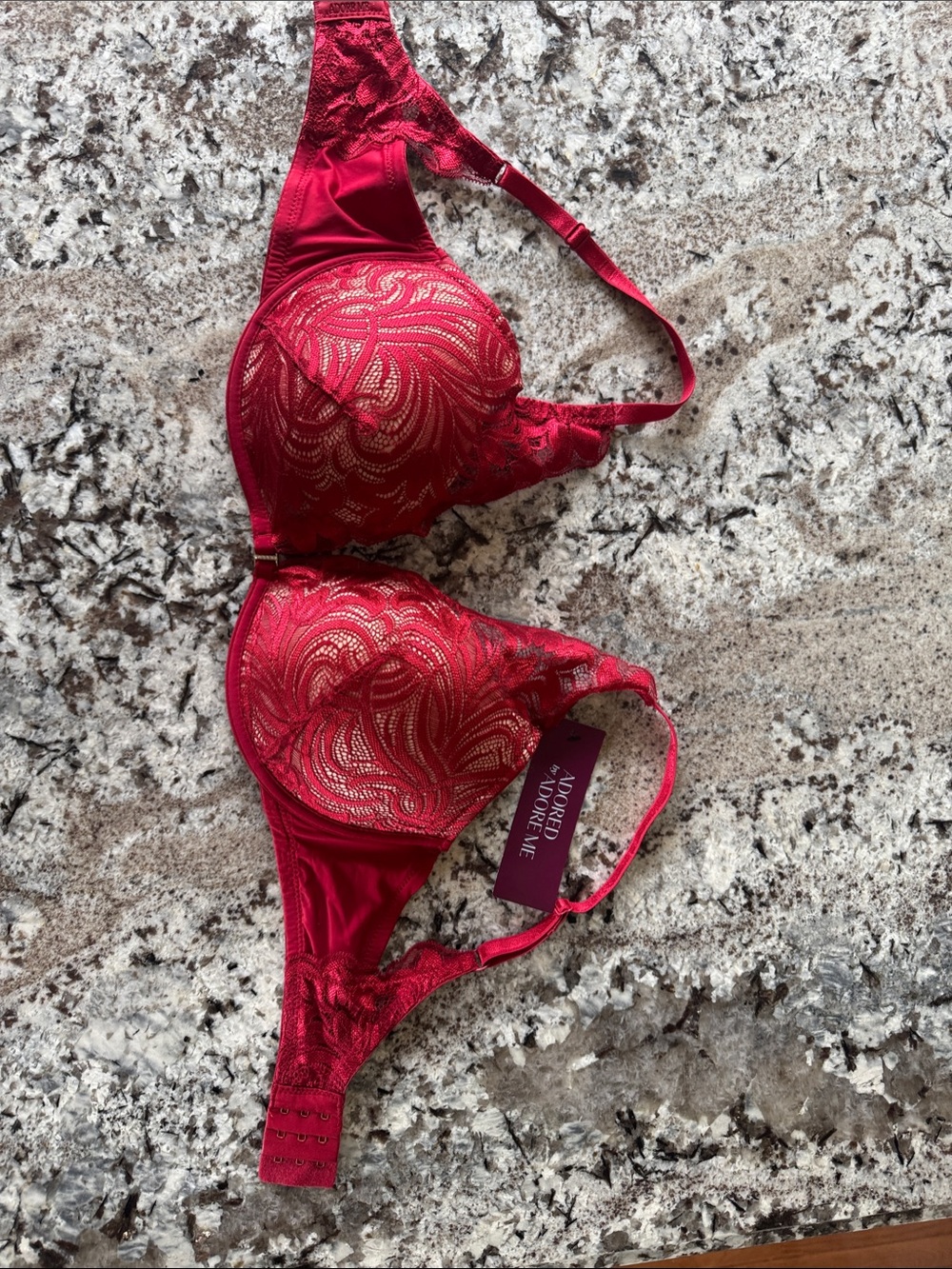 *NWT* Macy’s Adore Me Red Lace Underwire Bra
